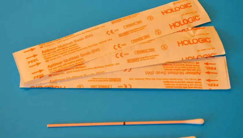 Testkit för klamydia, Aptima Multitest Swab. Hur får man klamydia? Genom att inte testa sig. Dessa kit hjälper till att upptäcka det.